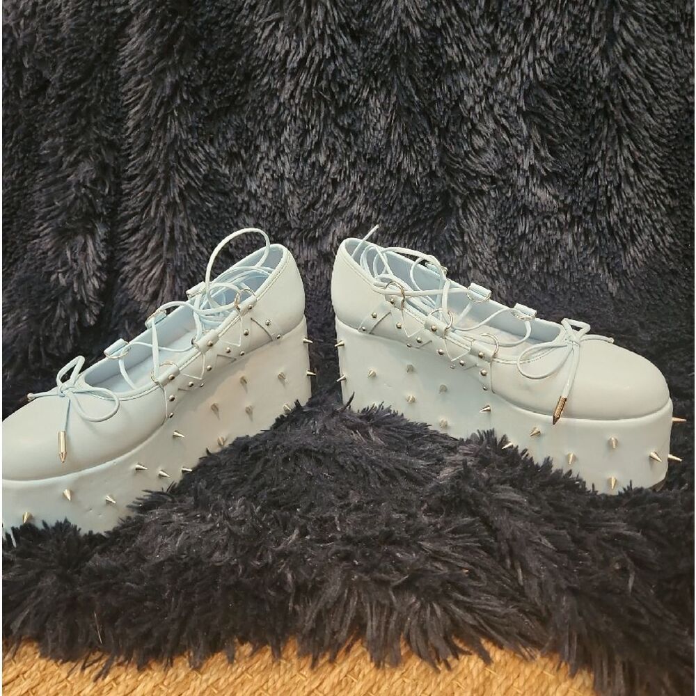 koi Blue With Silver Spike-Studded Platform Lace-Up Women's Shoes Size 7 NWOT